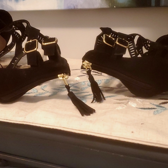 Shoes - Stilettos - Picture 9 of 13